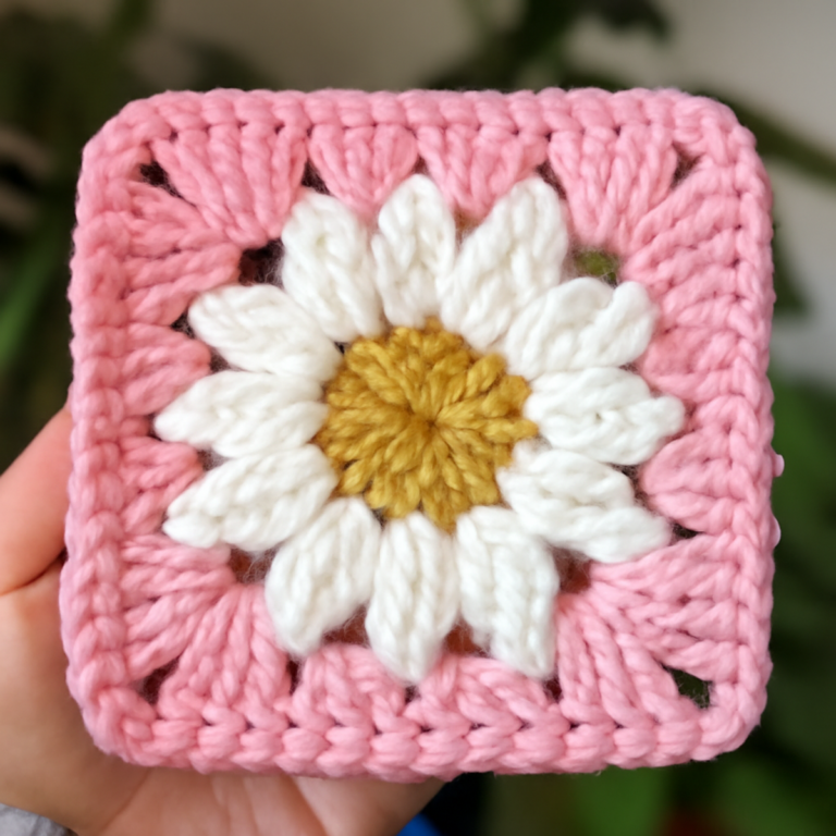 Charming Daisy Flower Granny Square: A Cozy Beginner Project